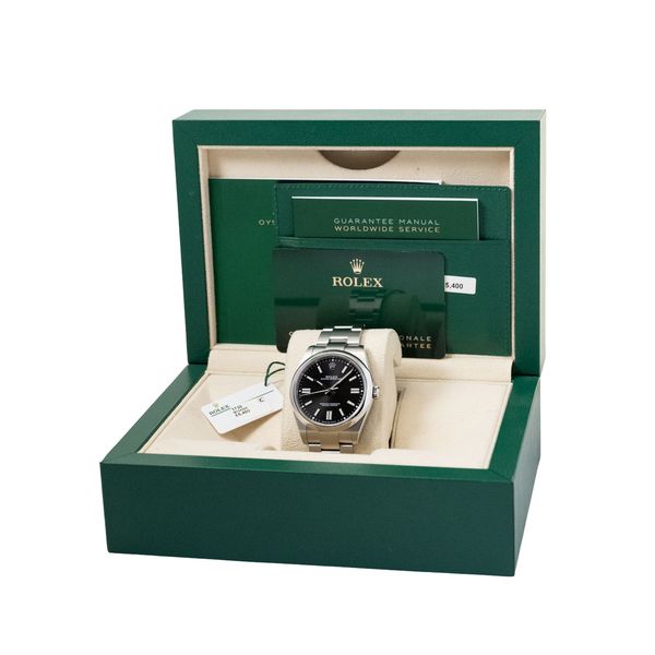 Rolex Oyster Perpetual 124300